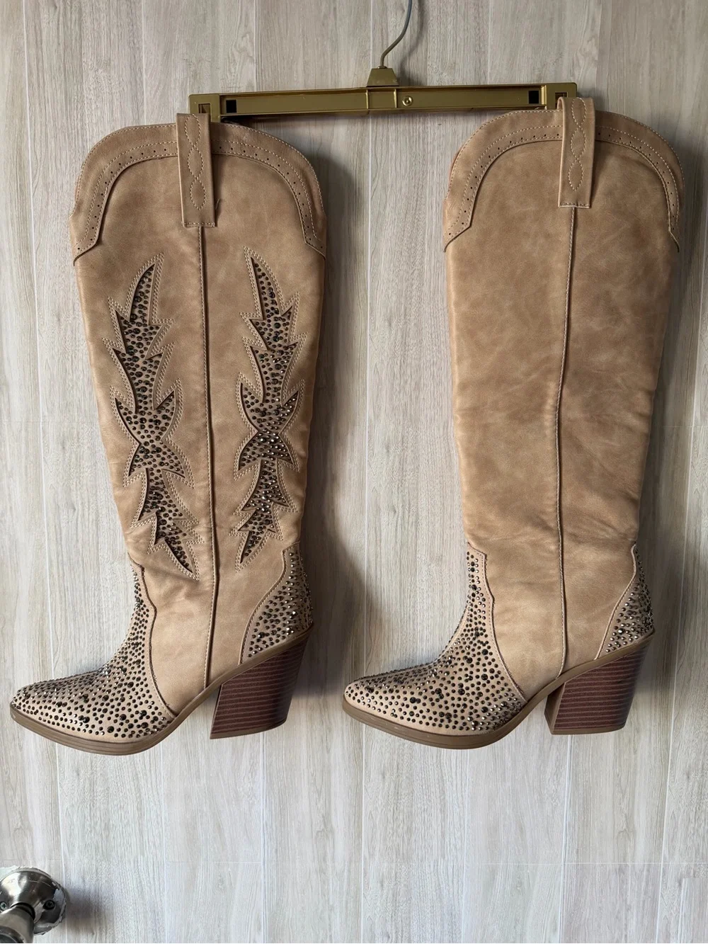 Bling rhinestone cowgirl boots